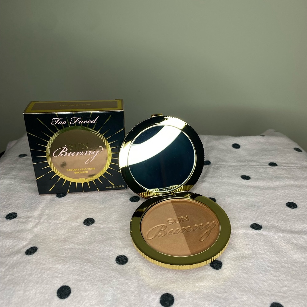 Too faced sun bunny radiant duo-tone sunkissed powder bronzer